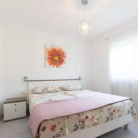 Hébergement de vacances In Prapatnica- Seget Prapatnica