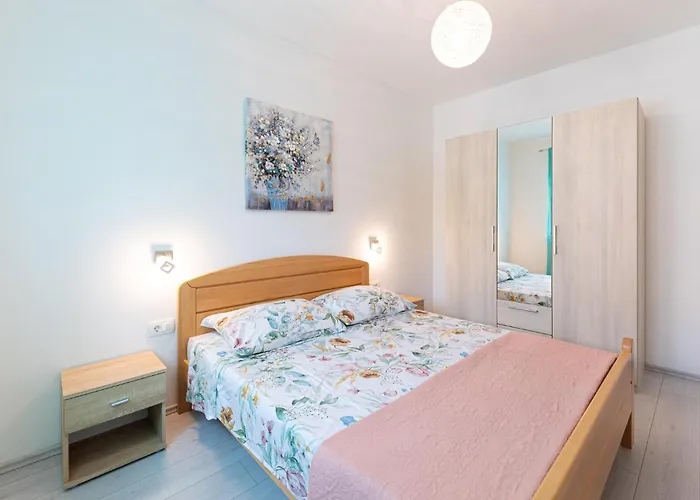 別荘 In Prapatnica- Seget Prapatnica